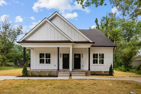 115 North St, Portland, TN 37148