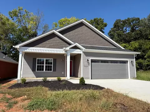311 Talon Dr, Hopkinsville, KY 42240