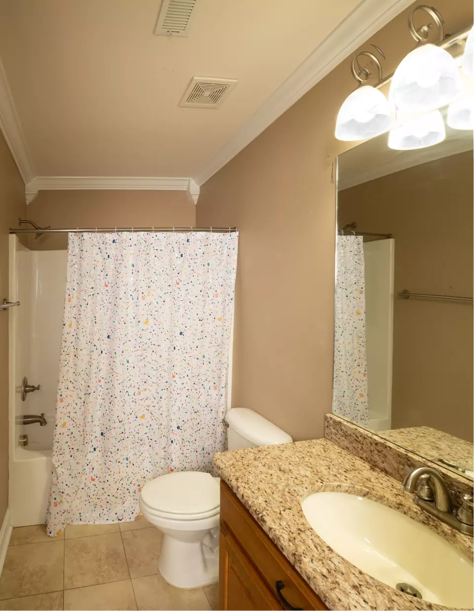 Bath - 18 Saddletree Dr, Fayetteville, TN 37334 photo 4 of 4