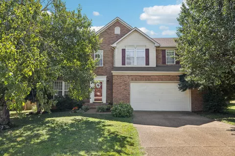 2631 Churchill Dr, Thompsons Station, TN 37179