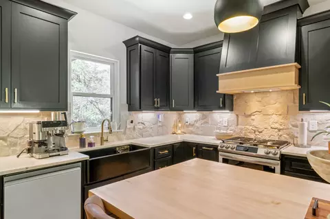2320 Stephens Rd, Columbia, TN 38401