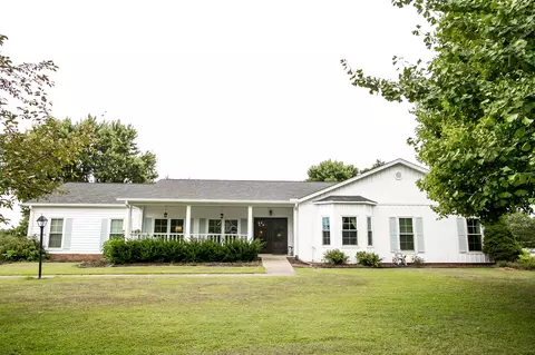 1348 Camp Ravine Rd, Burns, TN 37029