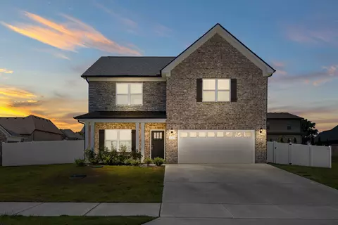 1087 Amber Hills Dr, Ashland City, TN 37015