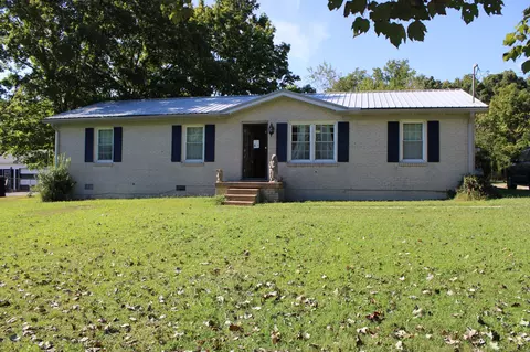 1200 Fall River Rd, Goodspring, TN 38460