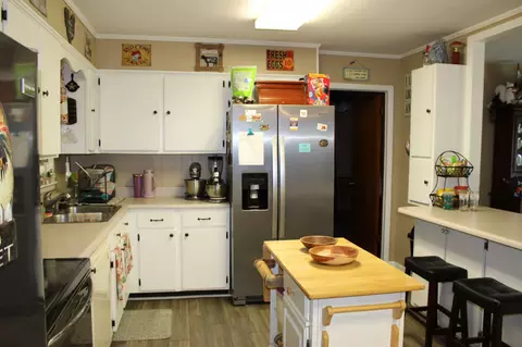 Kitchen - 1200 Fall River Rd, Goodspring, TN 38460 photo 5 of 5