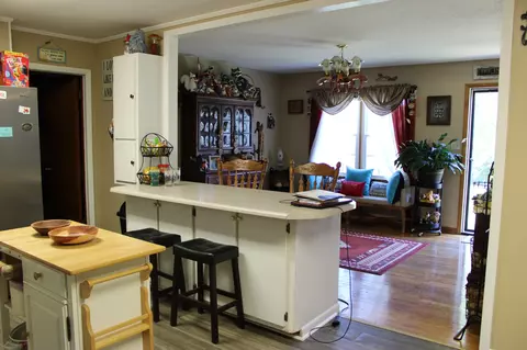 Kitchen - 1200 Fall River Rd, Goodspring, TN 38460 photo 3 of 5