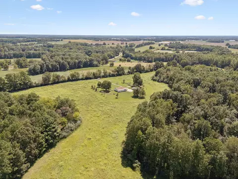 112 Saint Mary Rd, Loretto, TN 38469