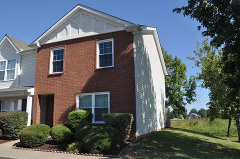 232 Arapaho Dr, Murfreesboro, TN 37128