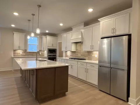 719 Great Basin Dr, Lebanon, TN 37090