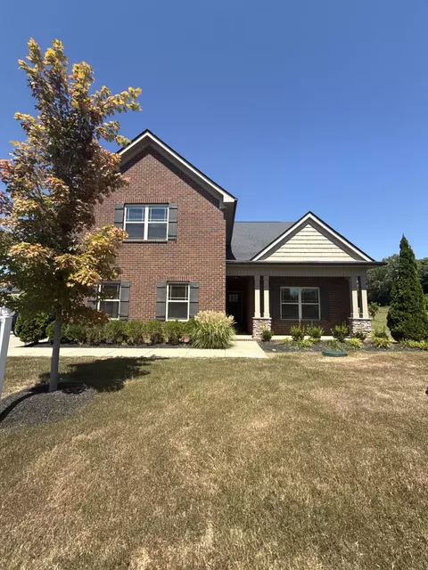 245 Streamflow Dr, Ashland City, TN 37015