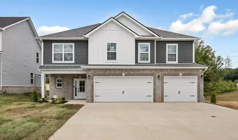 921 Inverness Ln, Clarksville, TN 37043