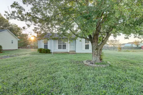 502 Indian Ave, Oak Grove, KY 42262