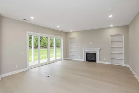 Living - 7008 Thunderhead Way, Spring Hill, TN 37174 photo 3 of 7