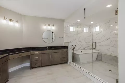 Bath - 7008 Thunderhead Way, Spring Hill, TN 37174 photo 7 of 9