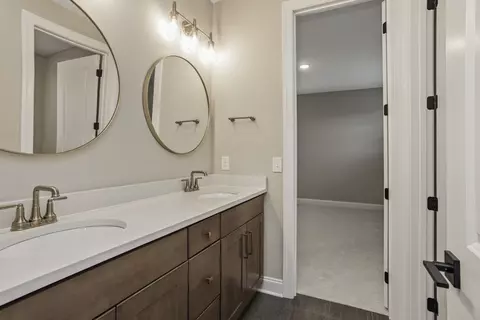 Bath - 7008 Thunderhead Way, Spring Hill, TN 37174 photo 3 of 9