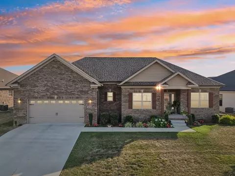 5312 Amber Creek Ln, Bowling Green, KY 42101