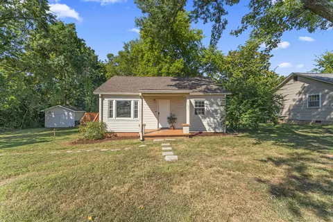 542 Spencer Ave, Gallatin, TN 37066