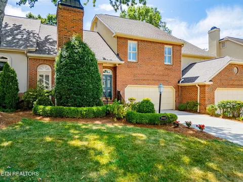 7910 Woodland Brae, Knoxville, TN 37919