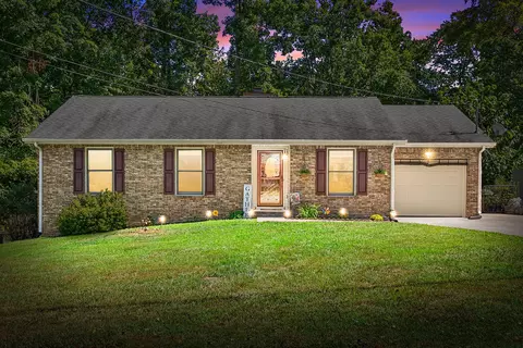 427 Sarah Dr, Clarksville, TN 37042