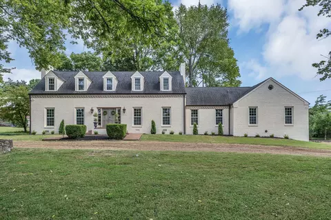 210 River Oaks Rd, Brentwood, TN 37027