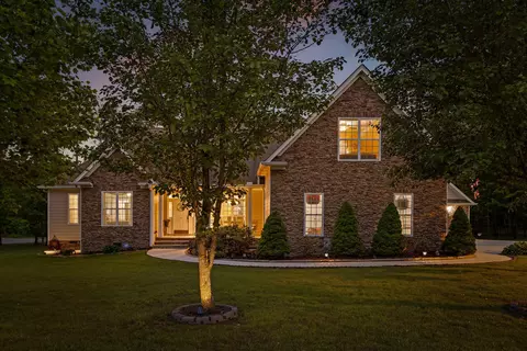 212 Smith St, Signal Mountain, TN 37377
