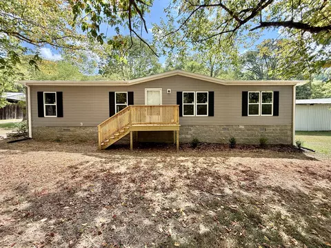 2810 Lick Creek Rd, Hartsville, TN 37074