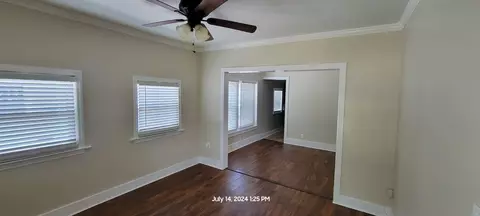 Living - 816 Indian Ave, Rossville, GA 30741 photo 1 of 2