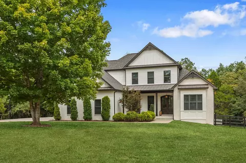 2145 Jones Creek Rd, White Bluff, TN 37187