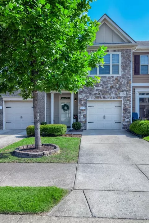 Exterior - 4010 Cannonsgate Ln, Murfreesboro, TN 37128 photo 2 of 4
