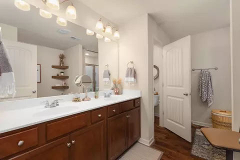 Entry Way - 4010 Cannonsgate Ln, Murfreesboro, TN 37128 photo 1 of 3