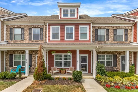 643 Bradburn Village Cir, Antioch, TN 37013