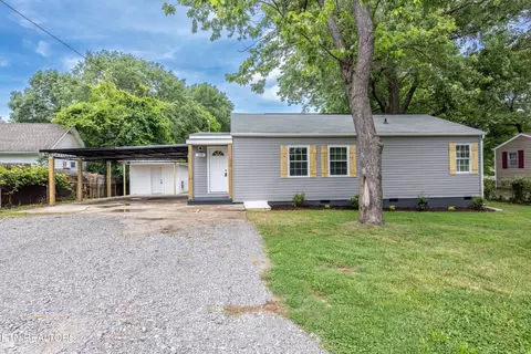 220 Meade St, Maryville, TN 37804