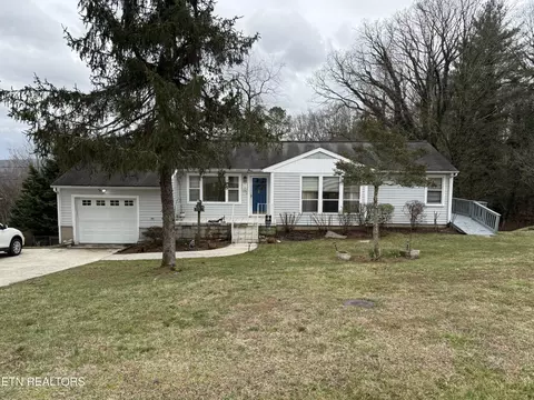 400 W Ridgecrest Dr, Kingston, TN 37763