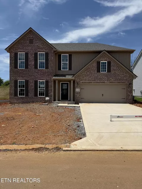 1737 Hickory Meadows Dr, Knoxville, TN 37932