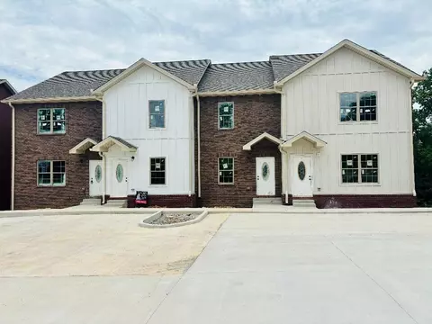 500 Peachers Mill Rd #C3, Clarksville, TN 37042