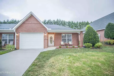 2535 Keeneland Dr, Maryville, TN 37803