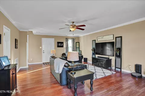 2011 Farmstead Ln, Powell, TN 37849 photo 6