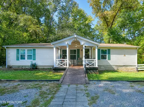7821 Babs Rd, Knoxville, TN 37920