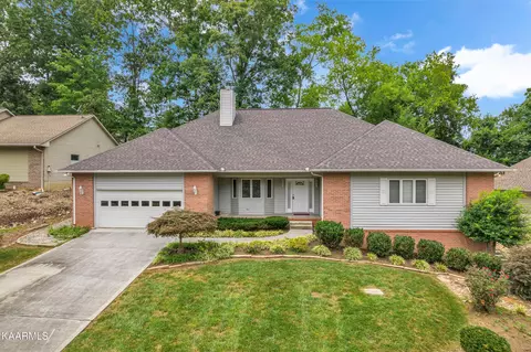 236 Ootsima Way, Loudon, TN 37774