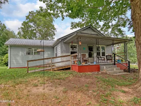 311 Mt Paran Loop, Jacksboro, TN 37757