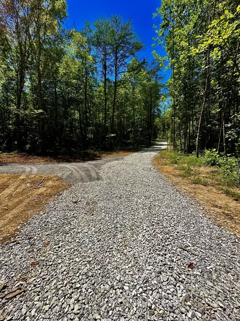 404 Pete Smith Rd, Pikeville, TN 37367