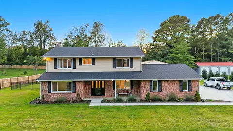 111 Lake Hills Rd, Tullahoma, TN 37388