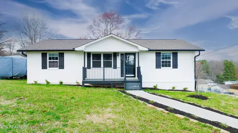 8424 Grane Lefe St, Knoxville, TN 37938