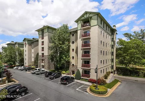 212 Dollywood Ln UNIT 236, Pigeon Forge, TN 37863