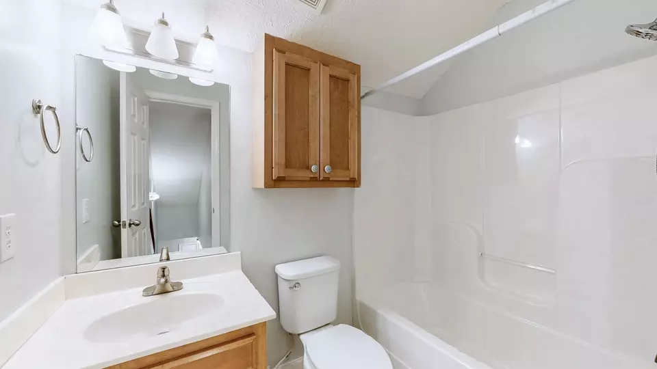 Bath - 4635 Benders Ferry Rd, Mount Juliet, TN 37122 photo 2 of 2
