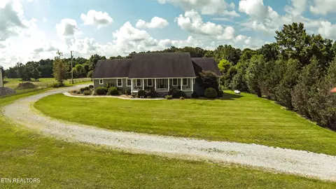4128 Potato Farm Rd, Crossville, TN 38571