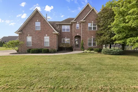 3411 Geneva Dr, Murfreesboro, TN 37128