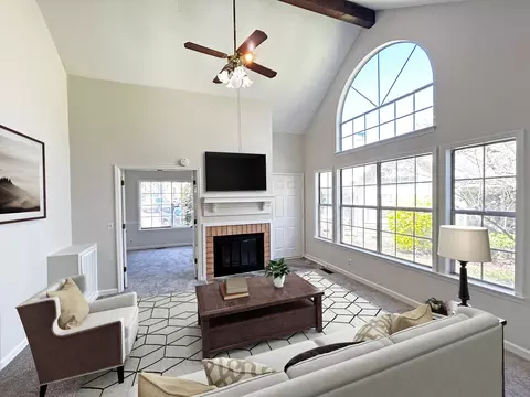 129 Cherry Hill Dr #15D, Hendersonville, TN 37075