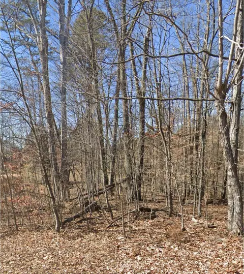 28 Madeline Ln, Rogersville, TN 37857