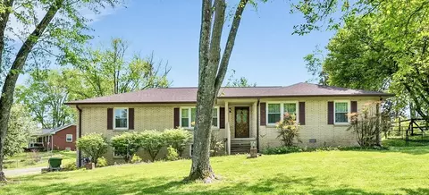 227 Hale Ave, Gallatin, TN 37066